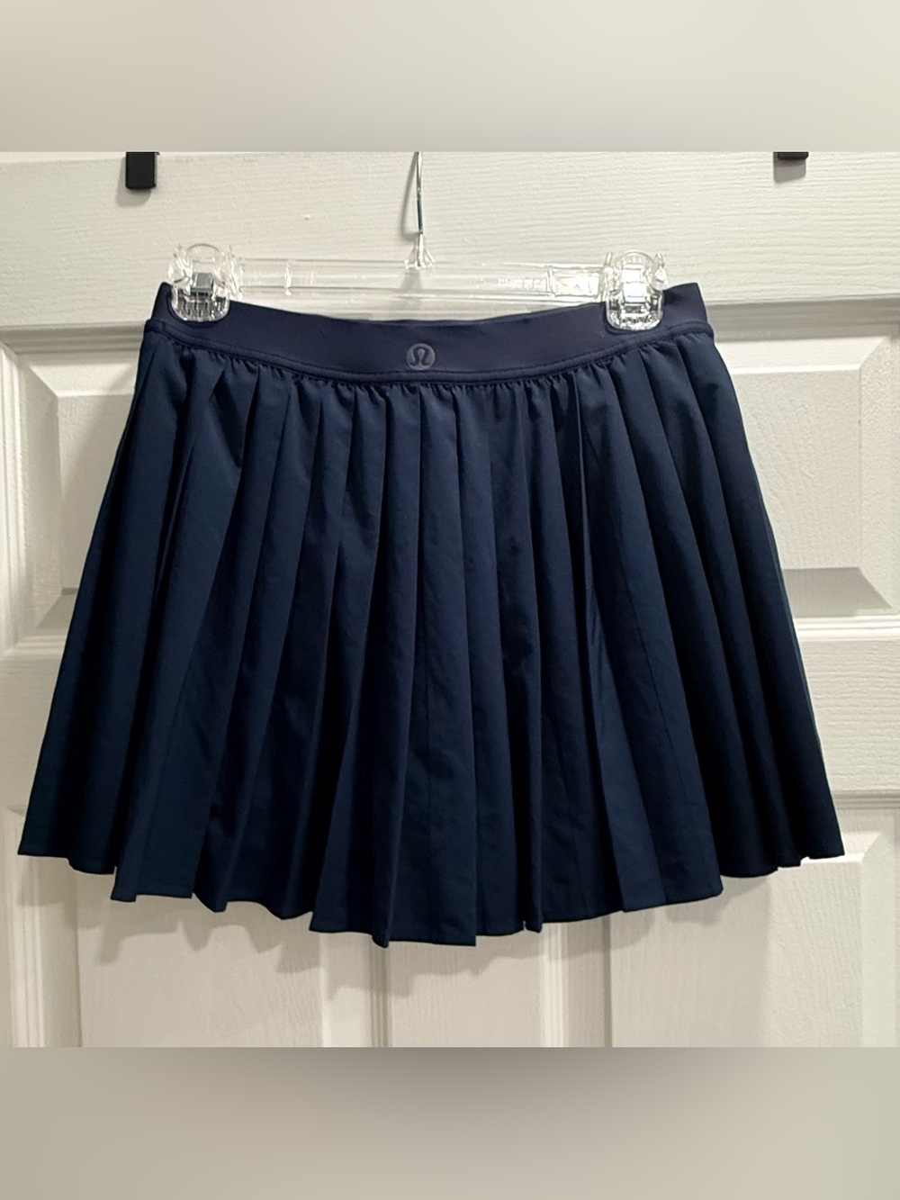 LULULEMON tennis/athletic skort NAVY BLUE. size 6